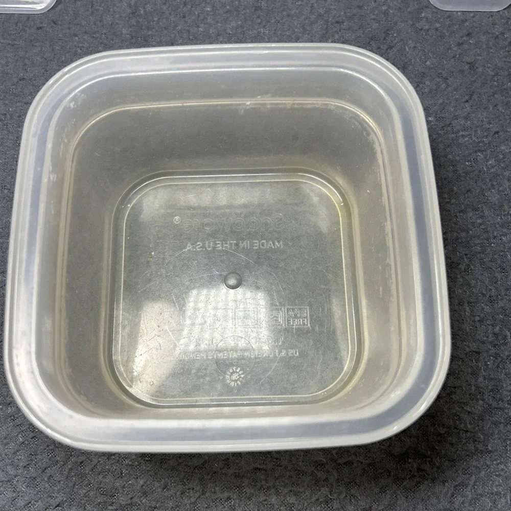 Snapware Small Square Plastic Food Storage Containers Set 1.34 Cups 4